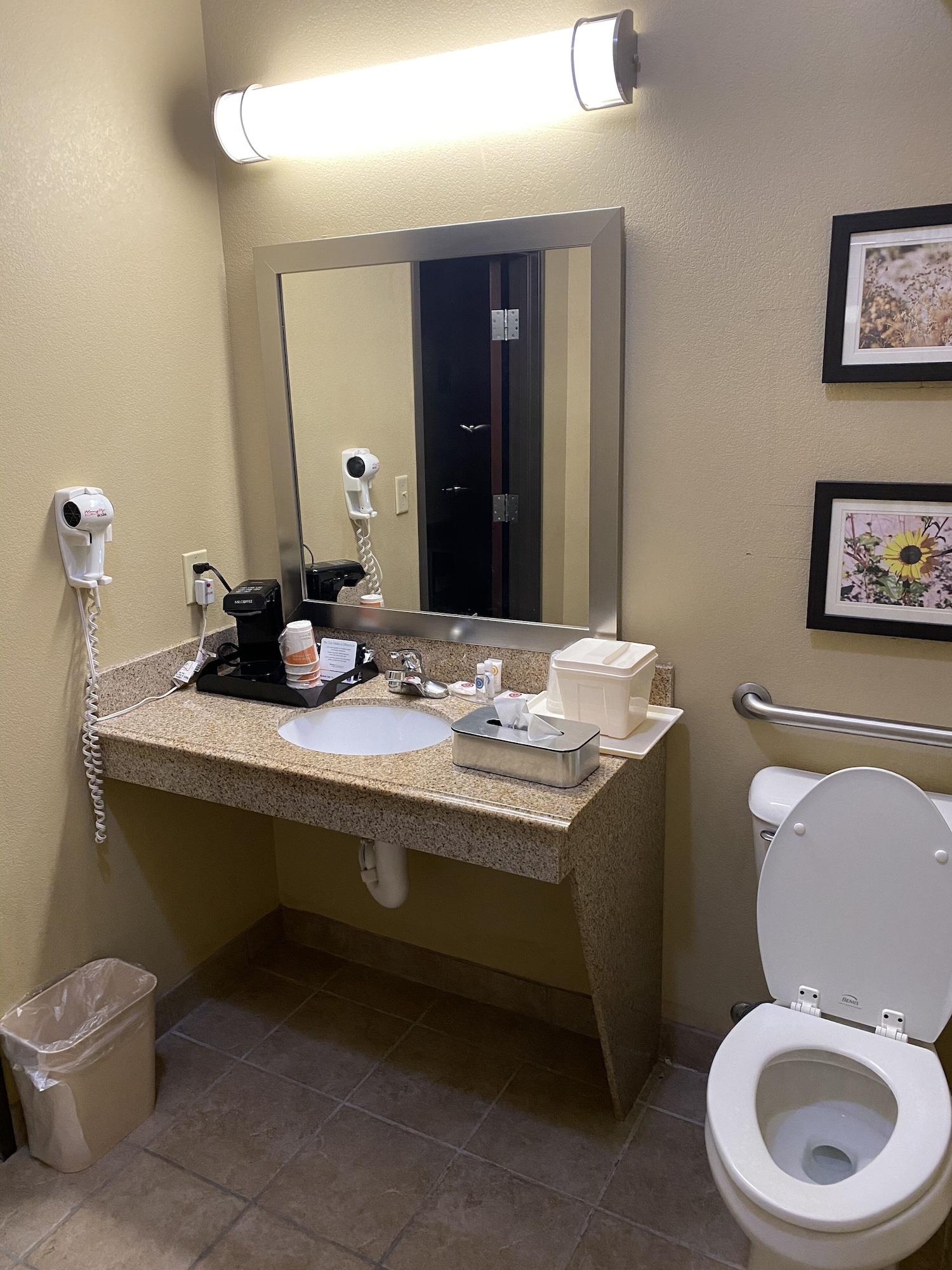Hotel Comfort & I-20
