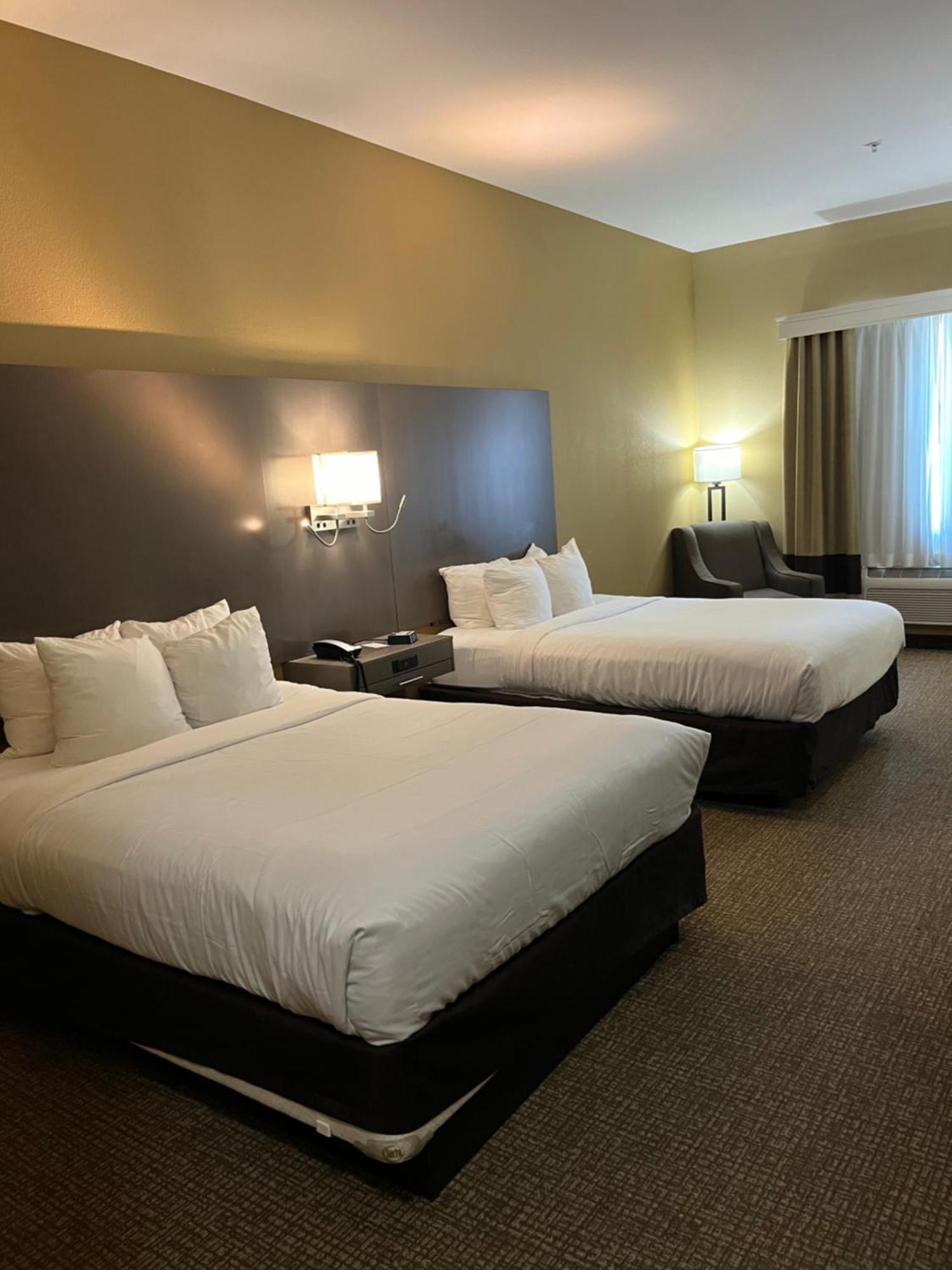Comfort & I-20 Hotel