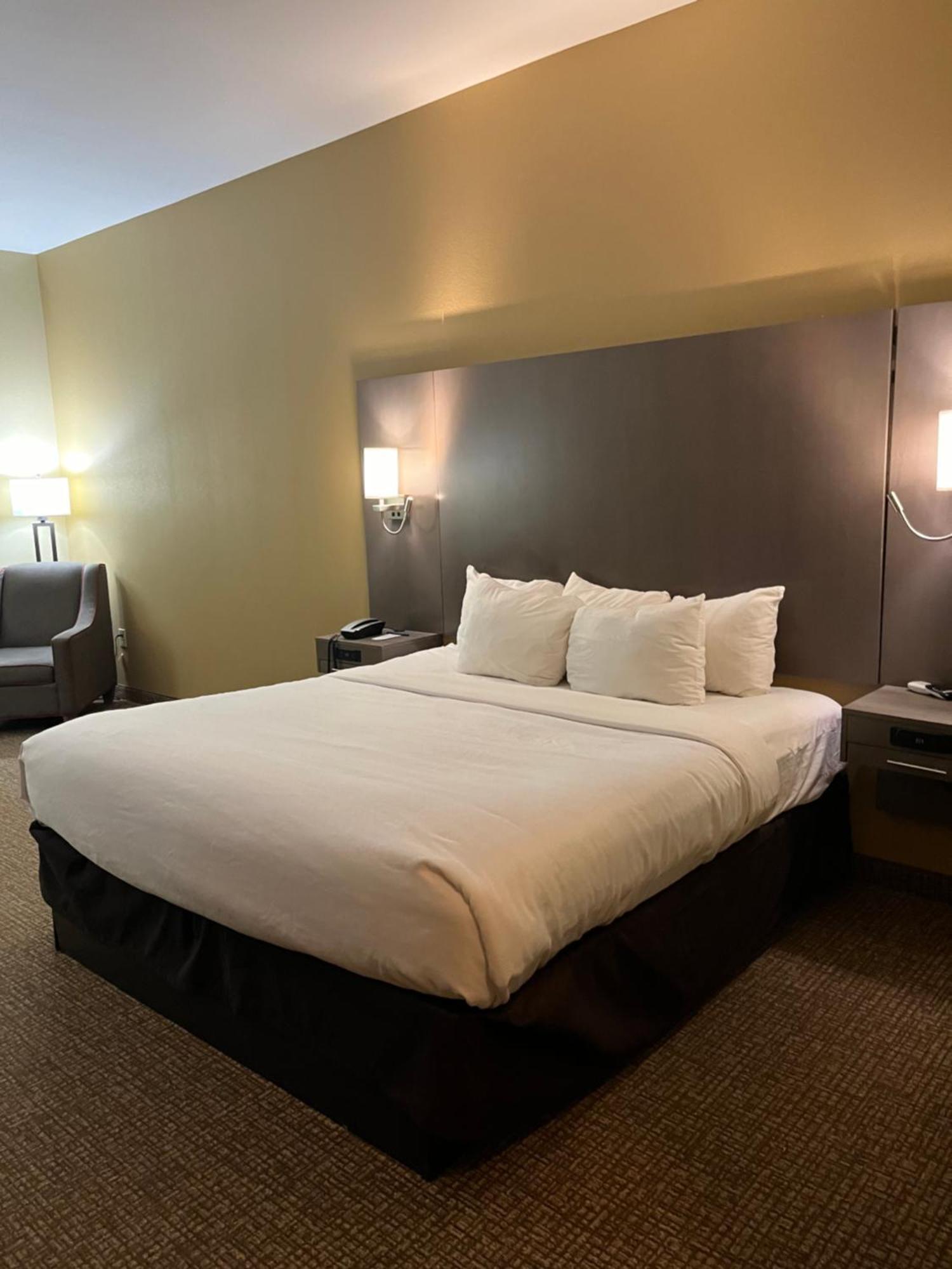 Comfort & I-20 Hotel 3*