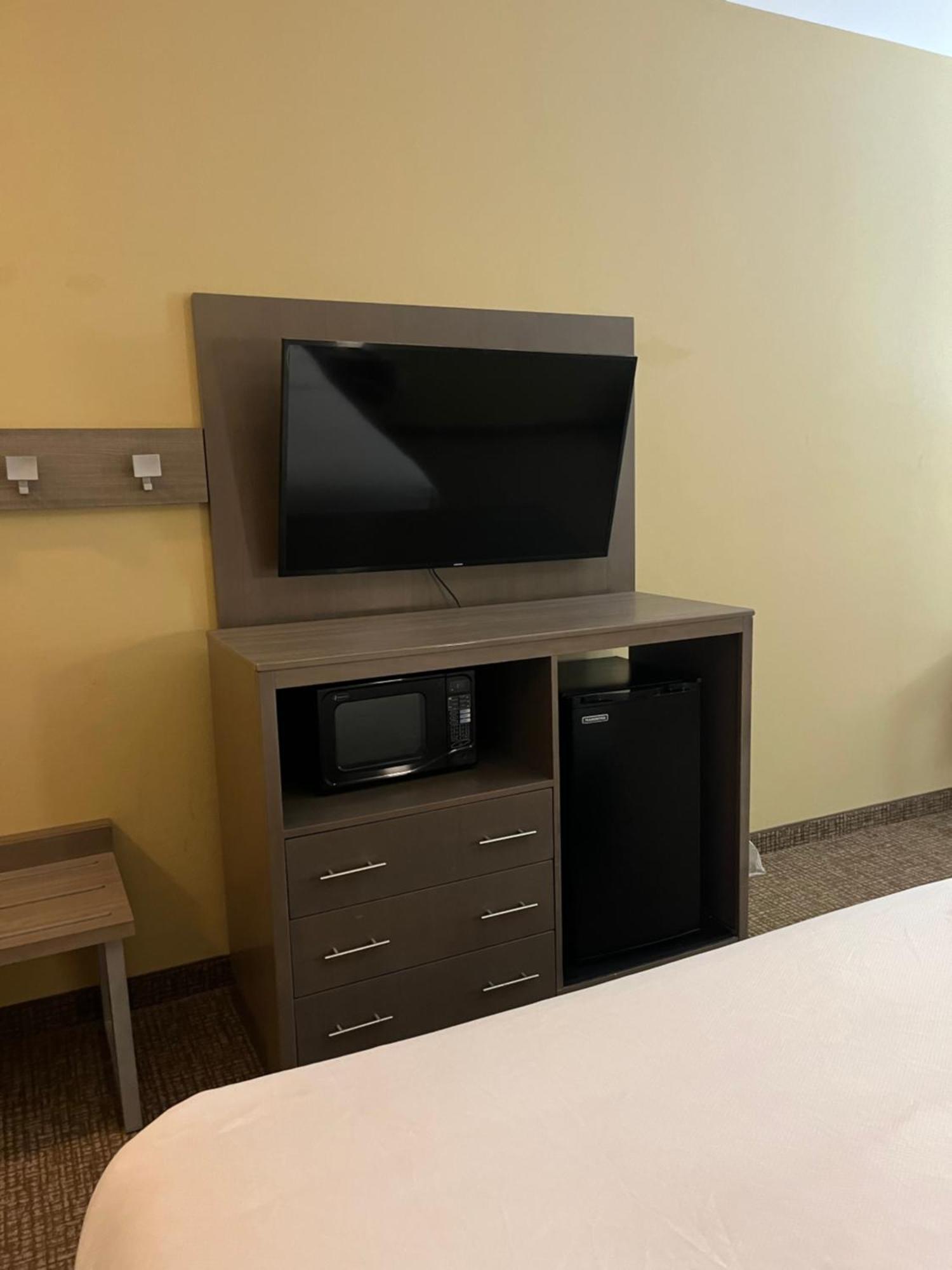 Comfort & I-20 Hotel Monahans