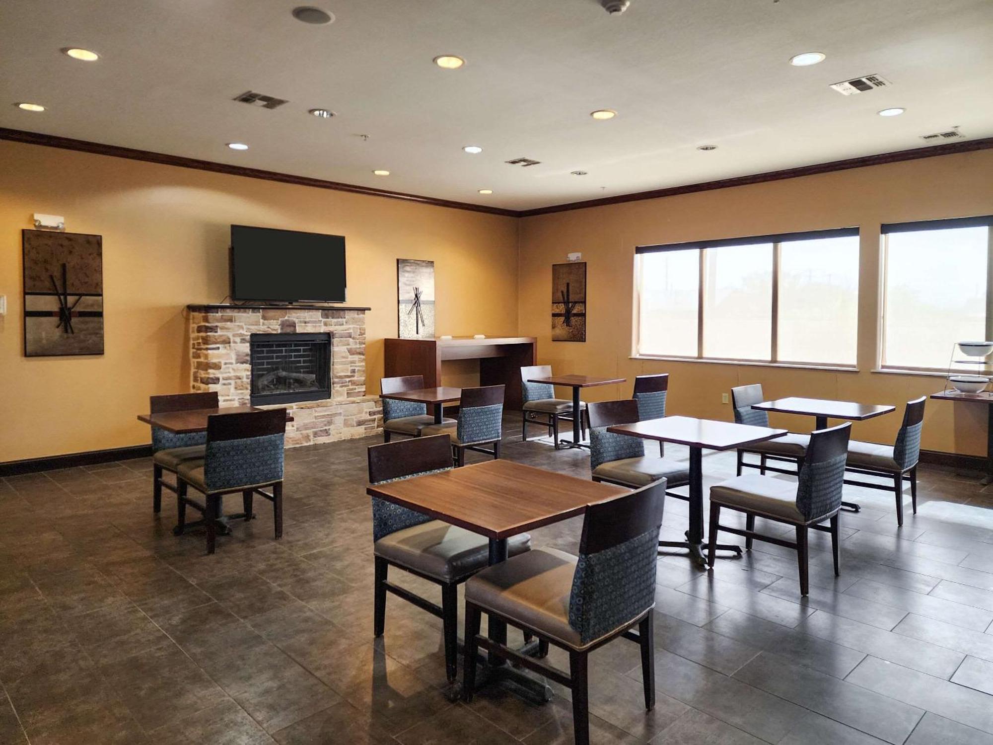 Hotel Comfort & I-20