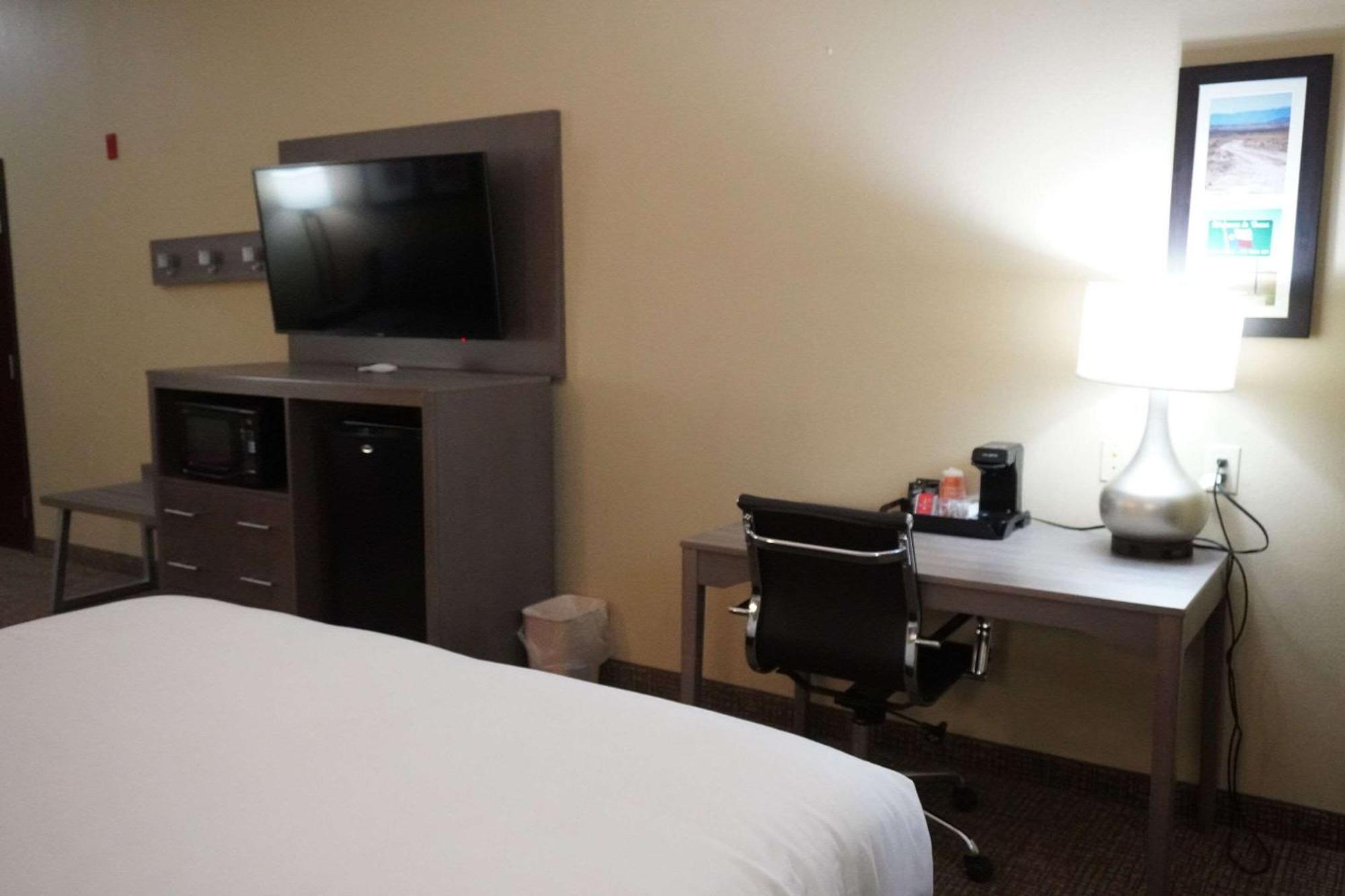 Comfort & I-20 Hotel 3*