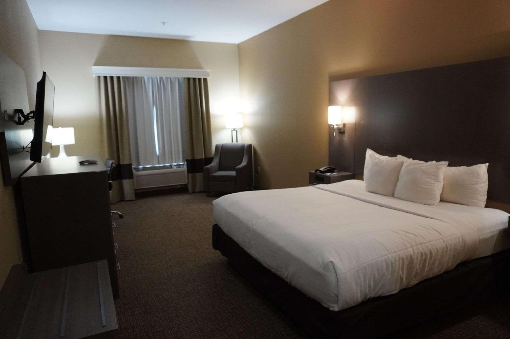Comfort & I-20 Hotel