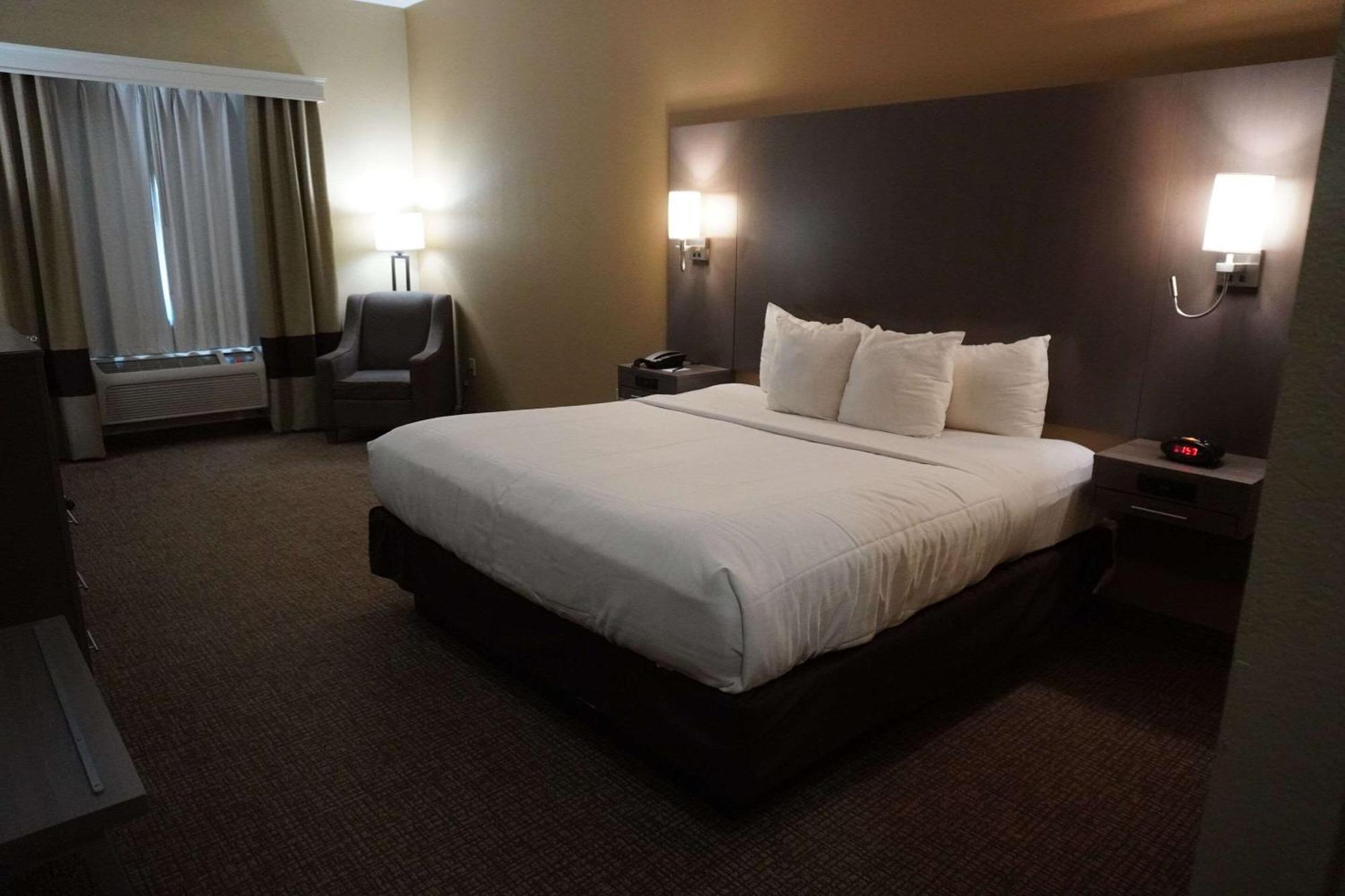 Comfort & I-20 Hotel 3*