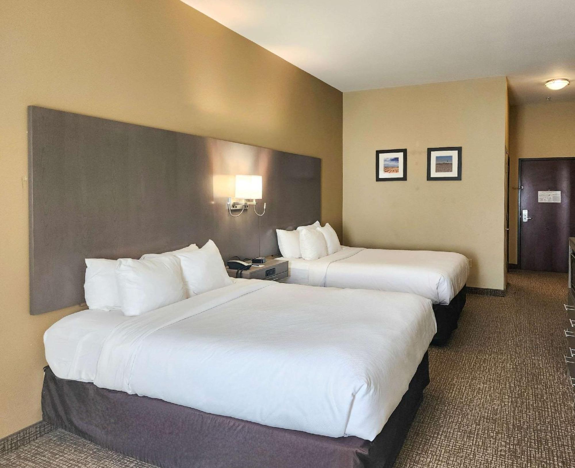 Hotel Comfort & I-20 Monahans
