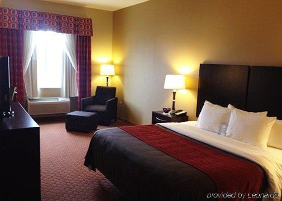 Hotel Comfort & I-20 3*